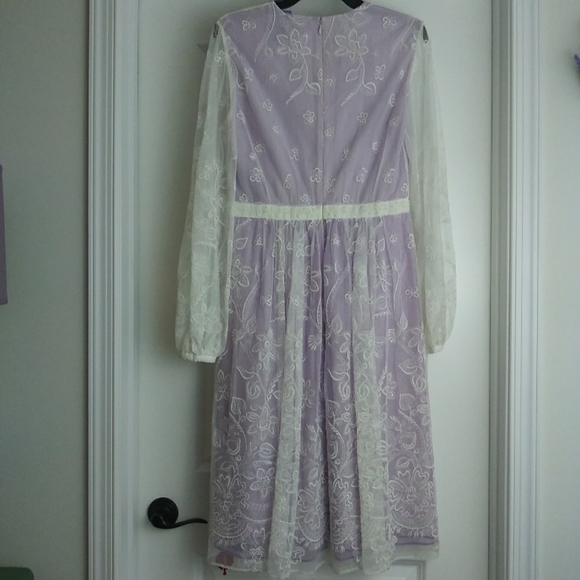 NWT Sz 6 Burberry White Lace and Lavender Dress - Picture 14 of 16